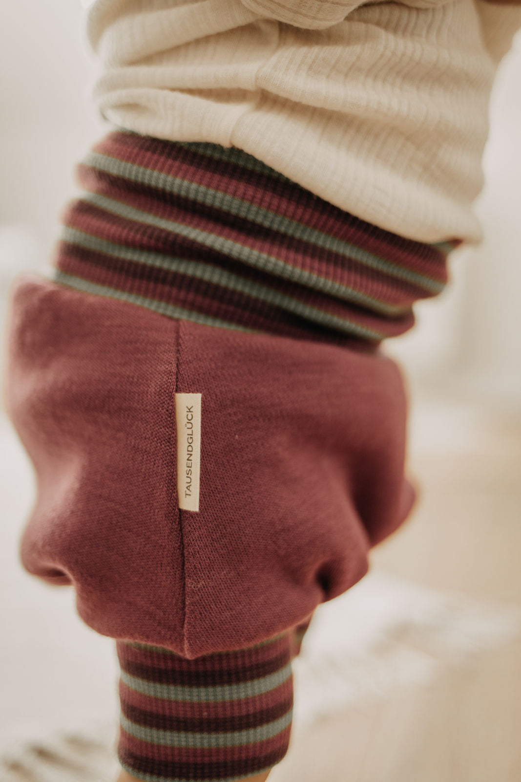 Wollschlupfhose „Beerentraum“ - Tausendglück