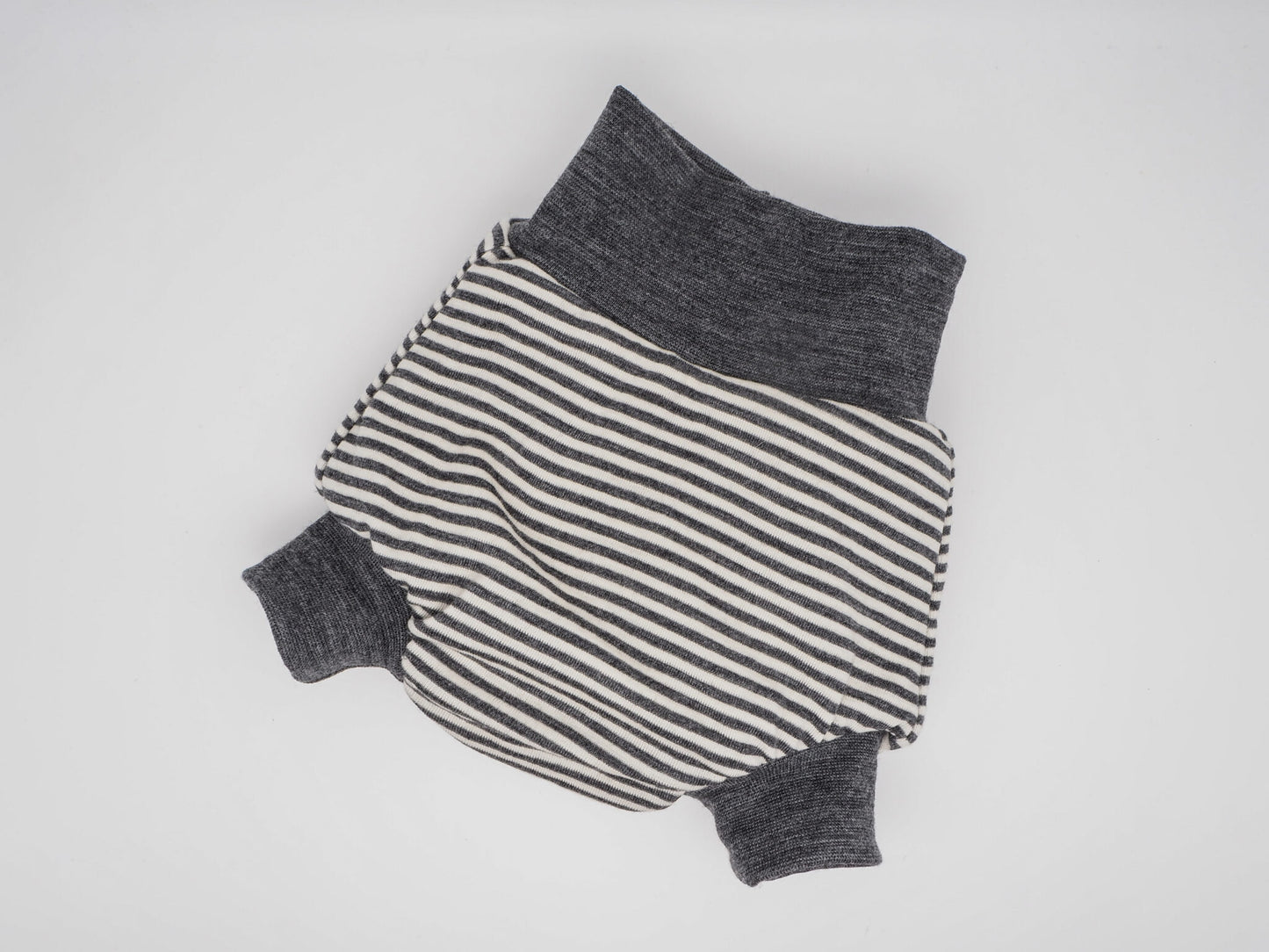 Wollschlupfhose „Ringelglück“ - Tausendglück