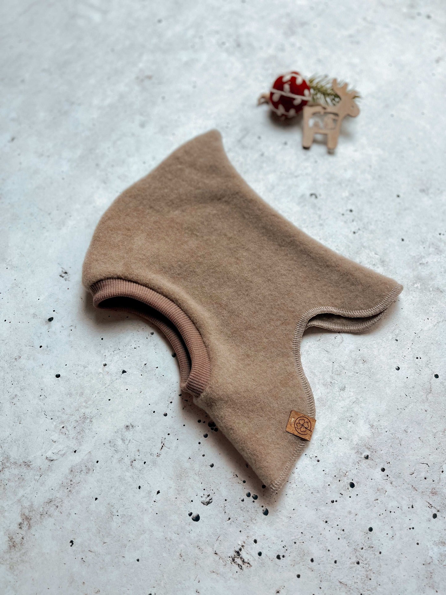 „Glücks-Schlupfhaube“ aus Merino-Wollfleece