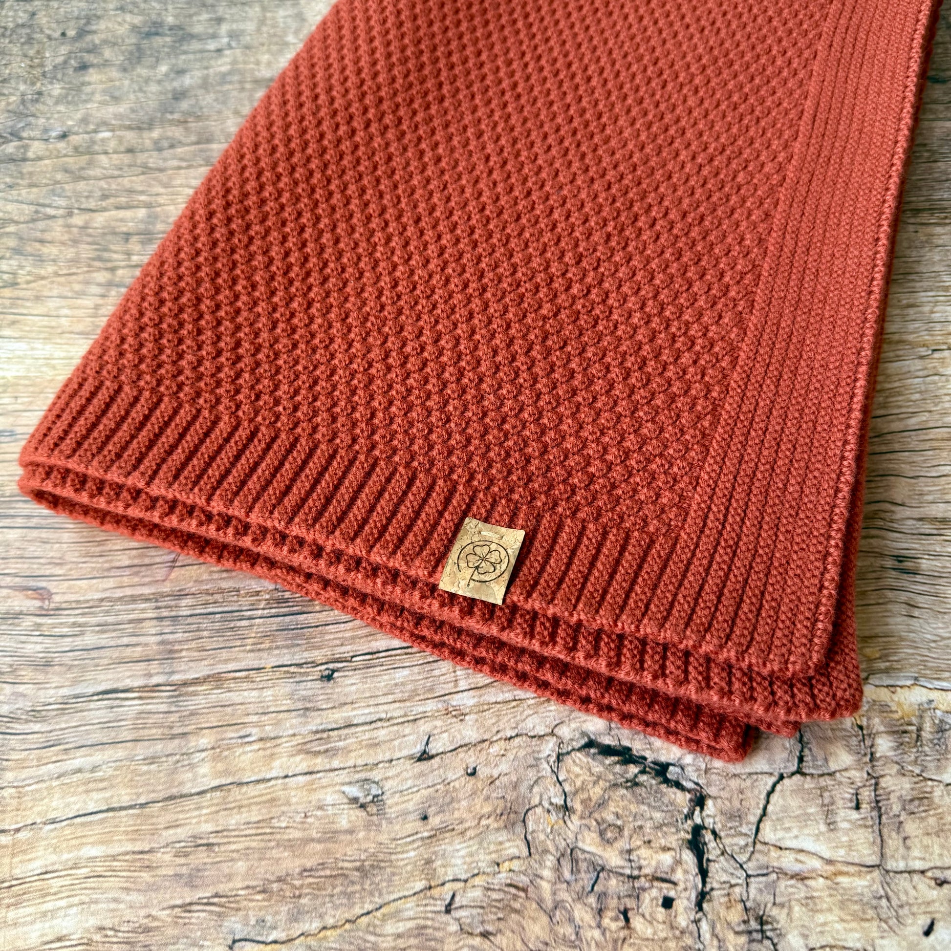 Babydecke aus Merinowolle „Hallo Welt“ - Tausendglück